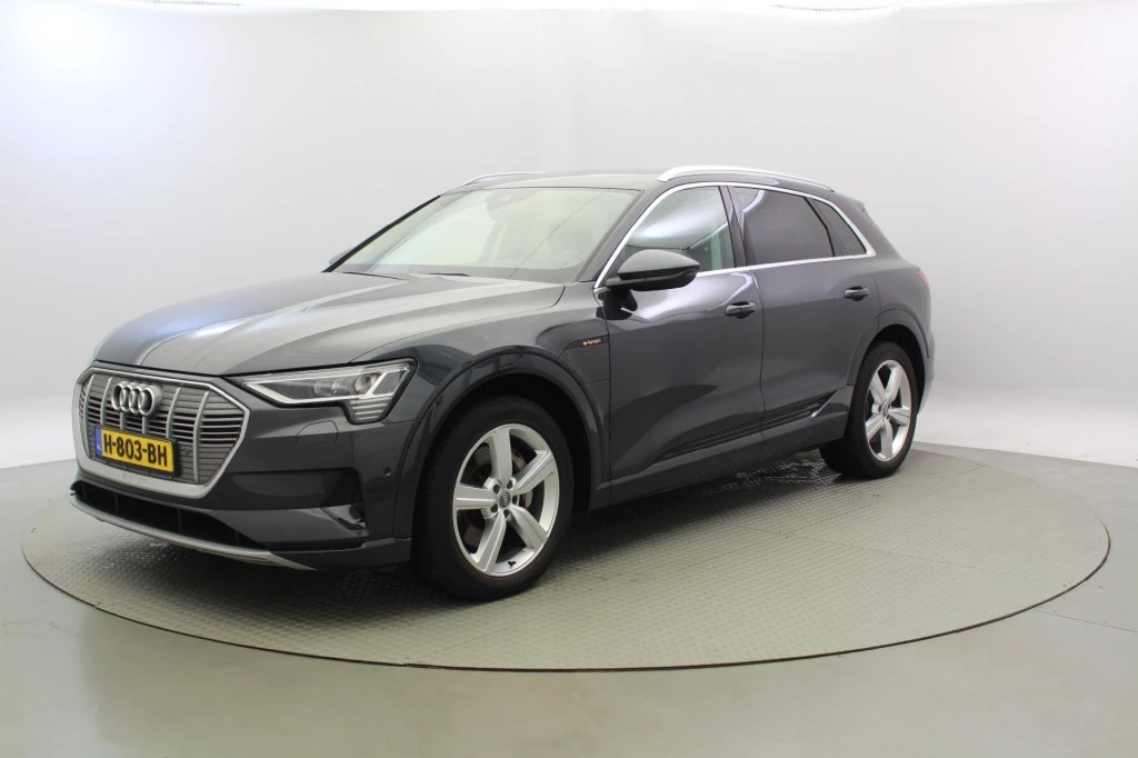 Hoofdafbeelding Audi e-tron