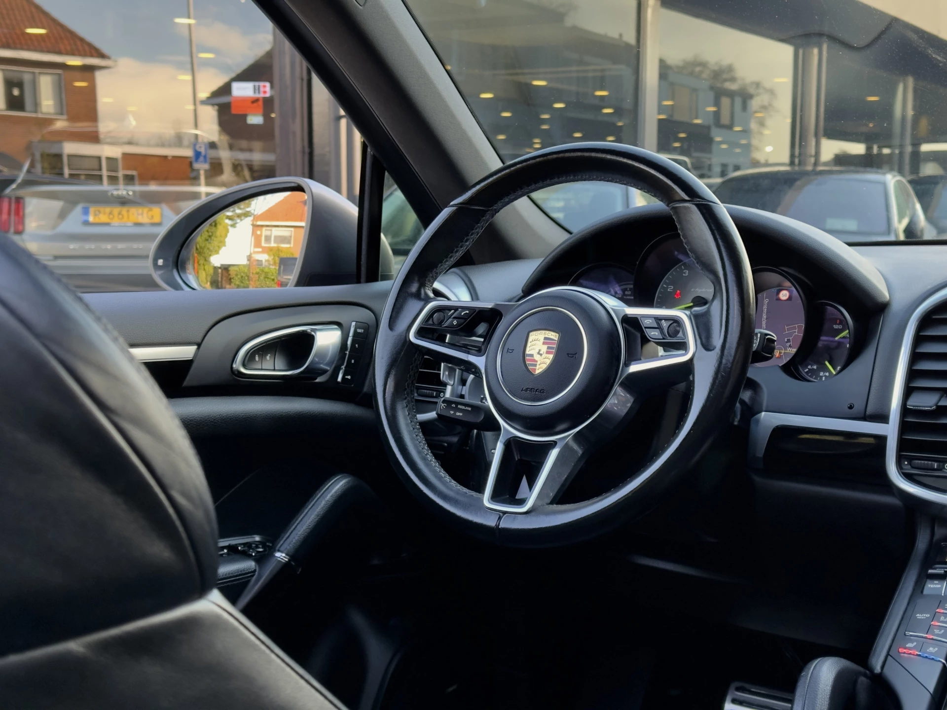 Hoofdafbeelding Porsche Cayenne