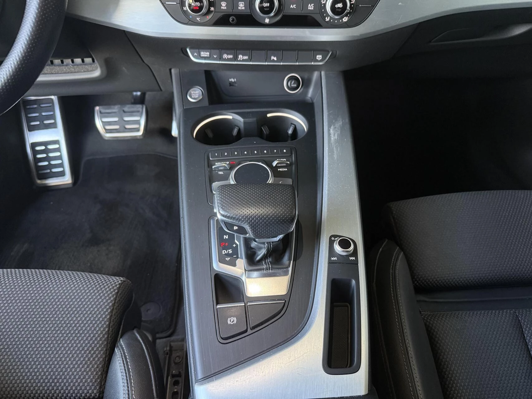 Hoofdafbeelding Audi A4