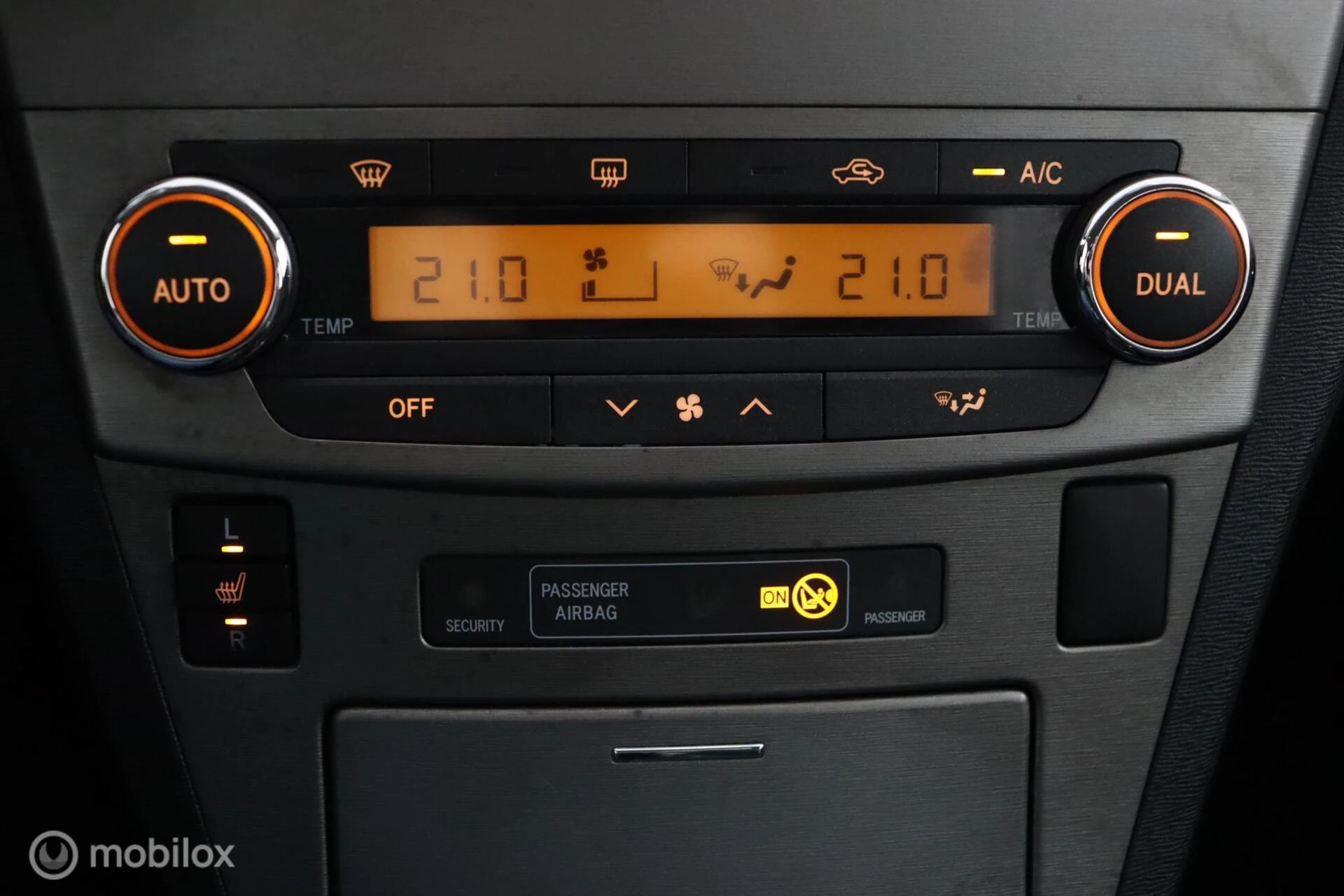 Hoofdafbeelding Toyota Avensis