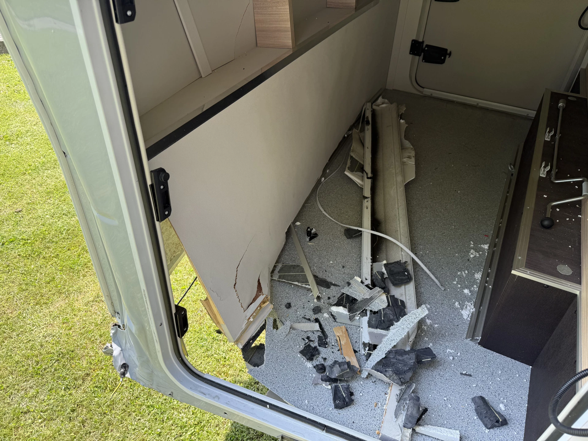 Hoofdafbeelding Knaus 640 MEG Van Ti Plus Platinum