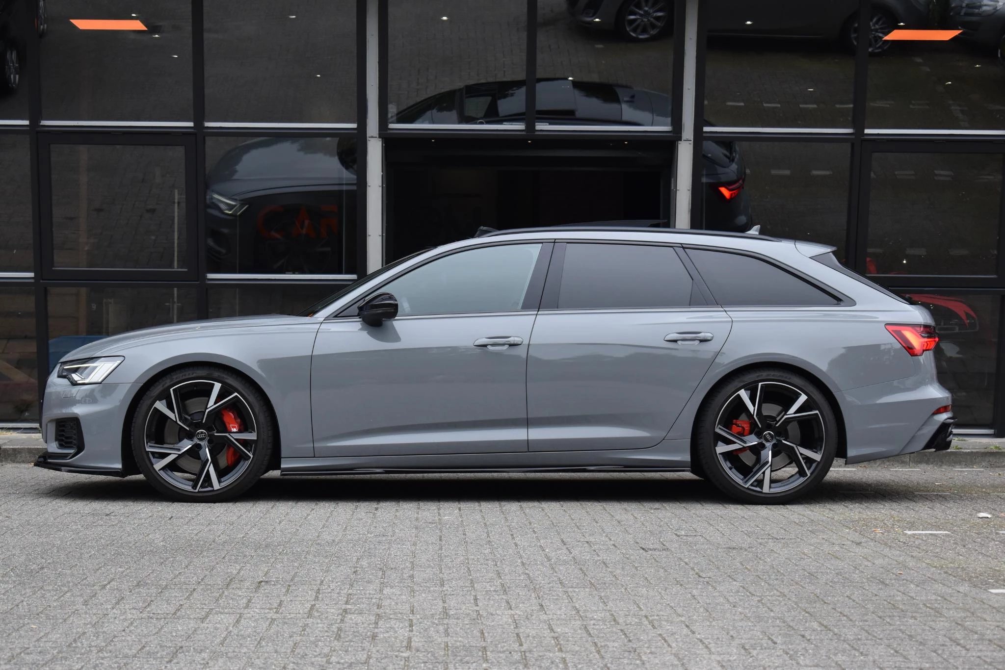 Hoofdafbeelding Audi S6