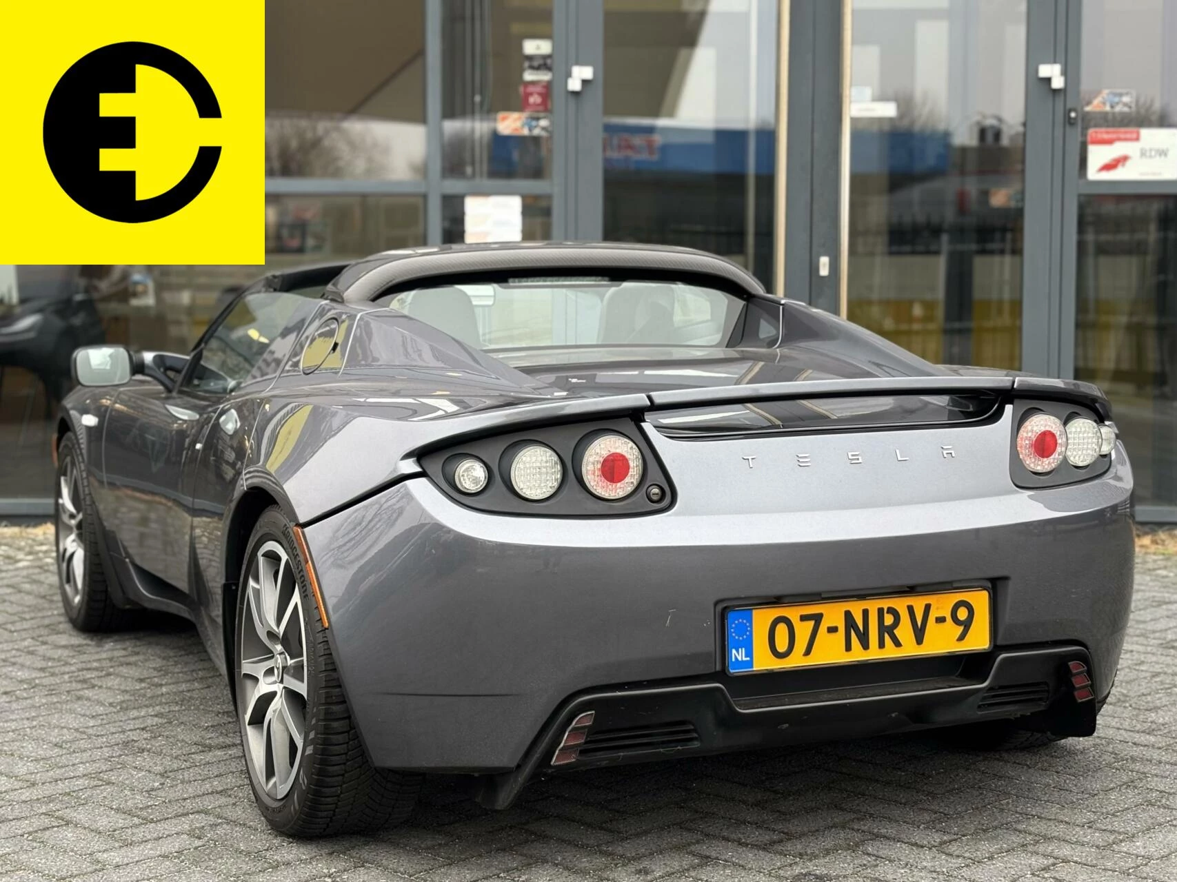 Hoofdafbeelding Tesla Roadster