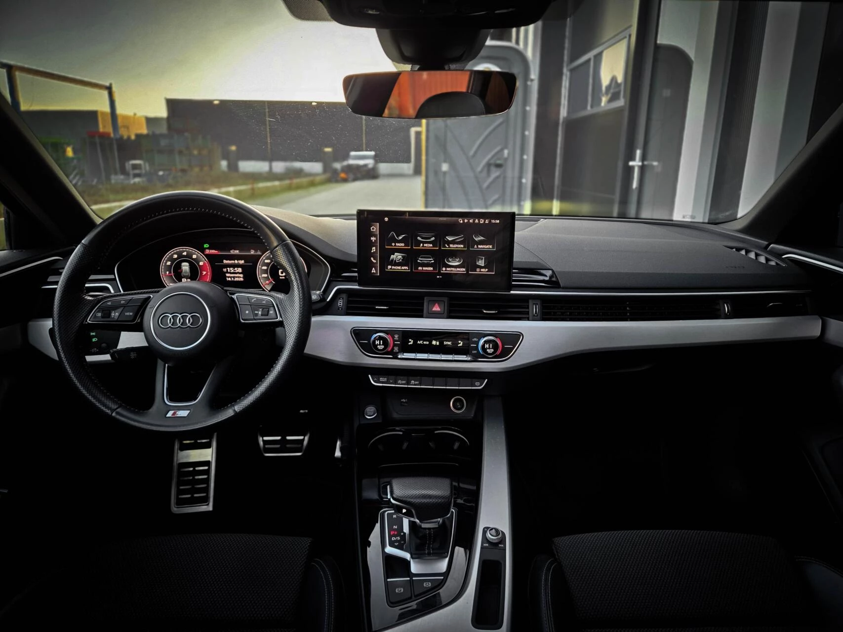 Hoofdafbeelding Audi A4