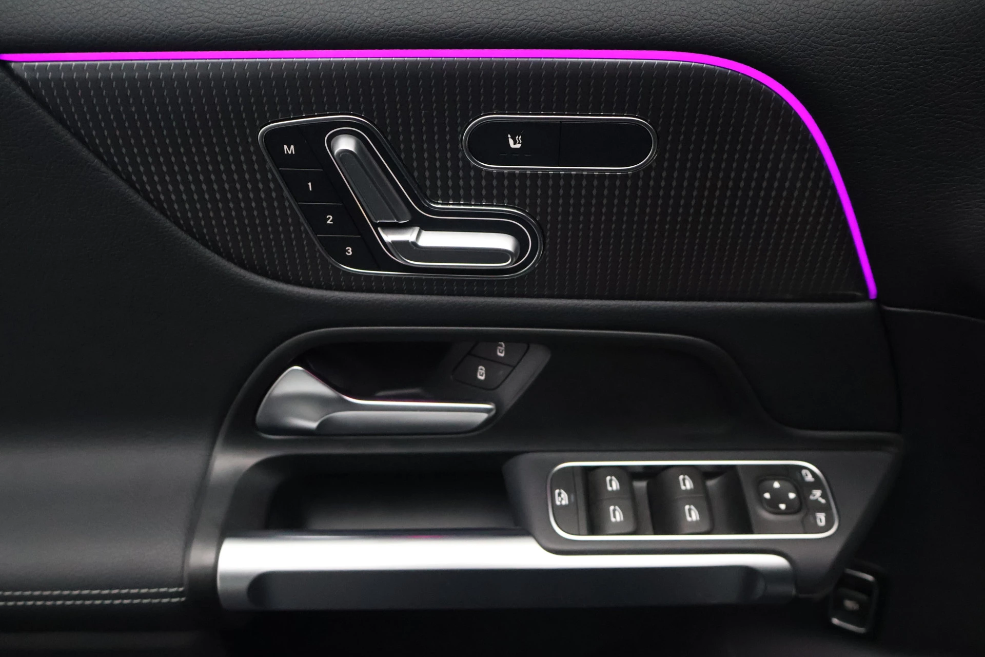 Hoofdafbeelding Mercedes-Benz EQB