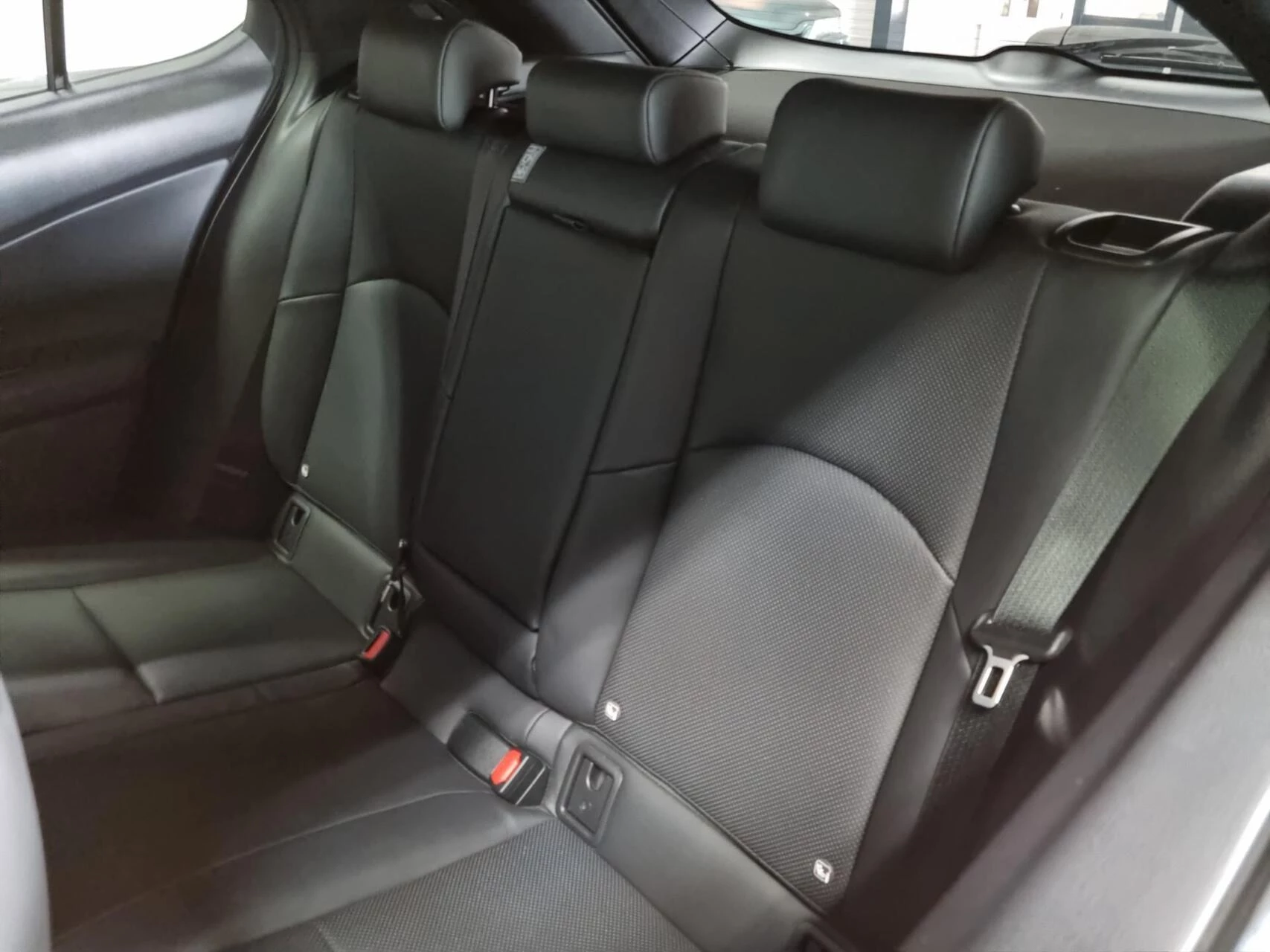 Hoofdafbeelding Lexus UX