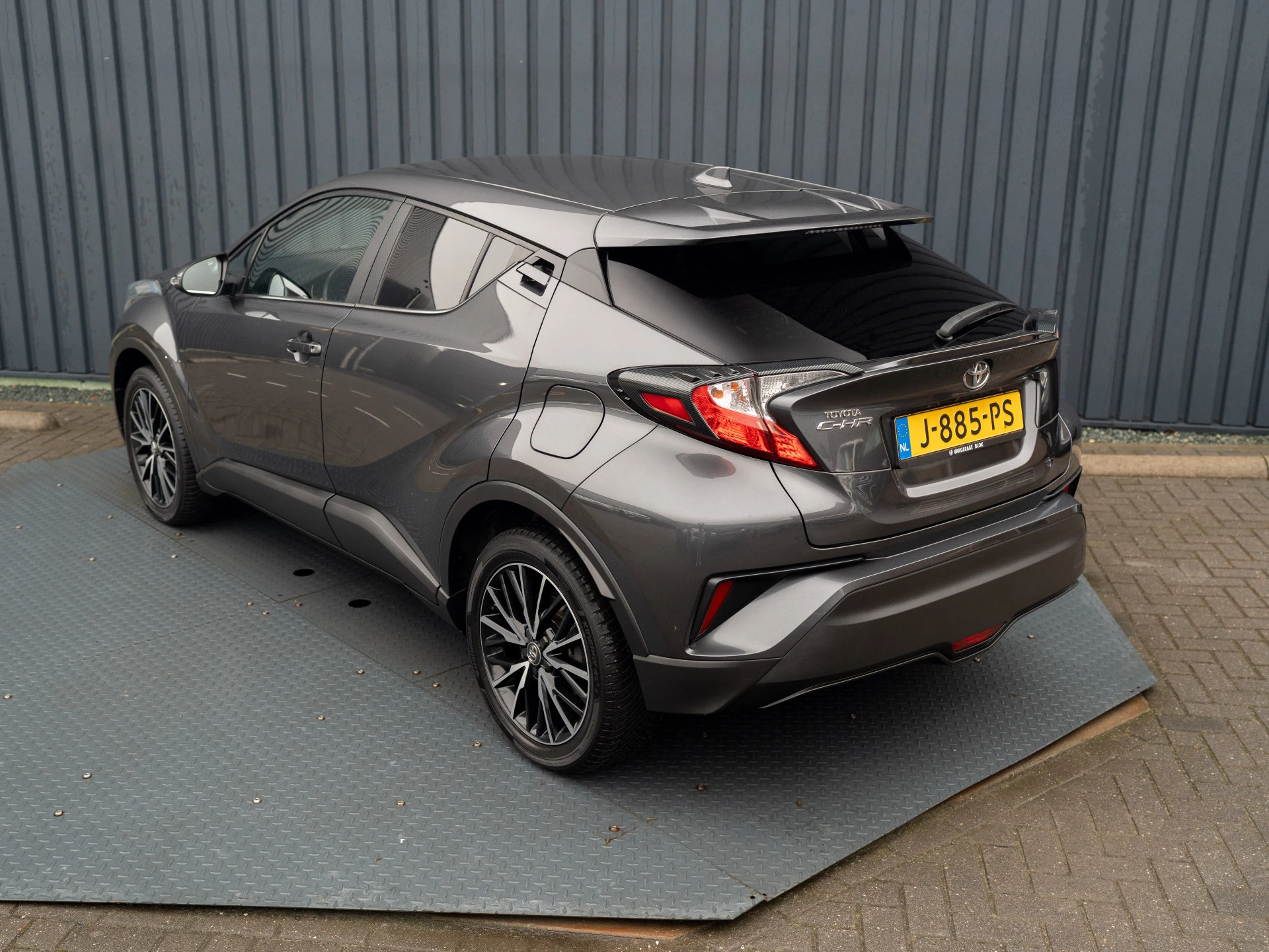 Hoofdafbeelding Toyota C-HR