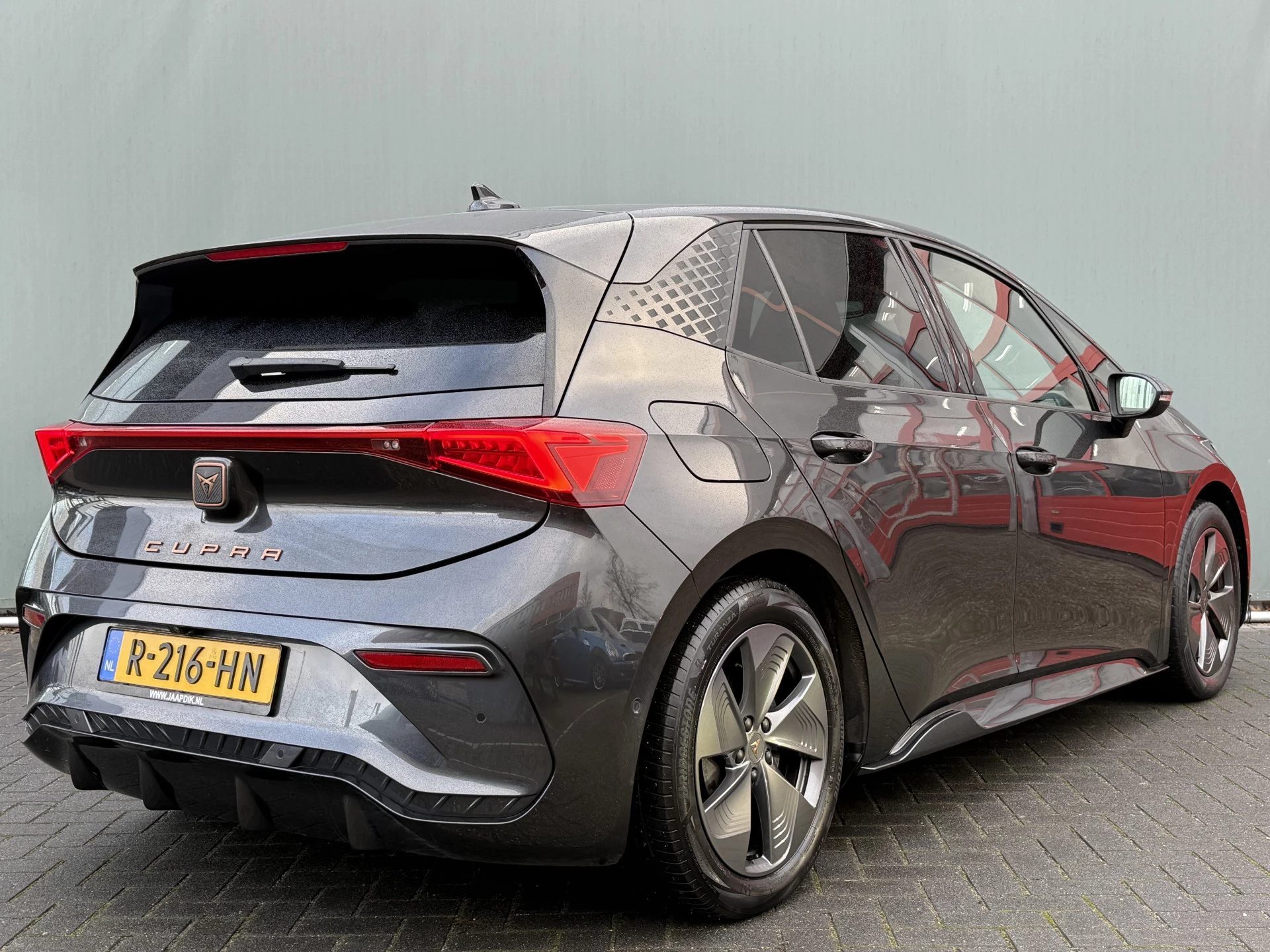 Hoofdafbeelding CUPRA Born