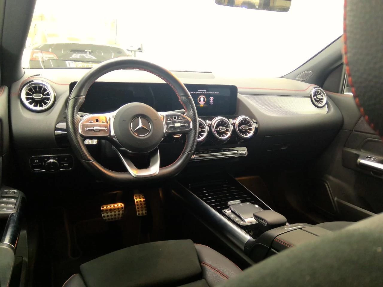 Hoofdafbeelding Mercedes-Benz EQA