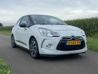 Hoofdafbeelding Citroën DS3 Citroen DS3 1.6 e-HDi So Chic*Clima*Navi!