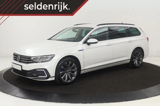 Volkswagen Passat 1.4 TSI PHEV GTE | Head-Up | Stoelverwarming |  Camera | Adaptive cruise | Massage | Side Assist | Carplay | Matrix LED | Achterbankverwarming | Navigatie