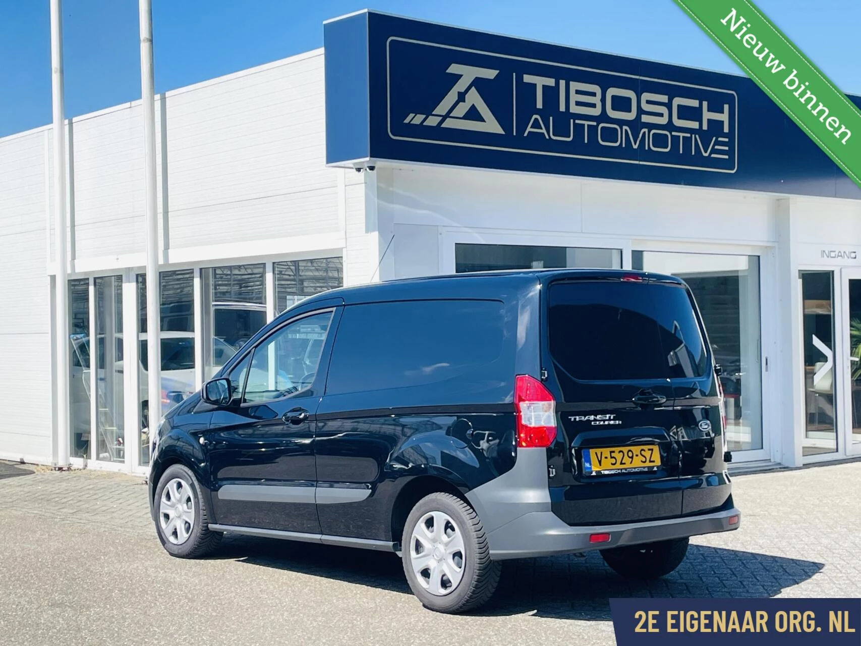 Hoofdafbeelding Ford Transit Courier