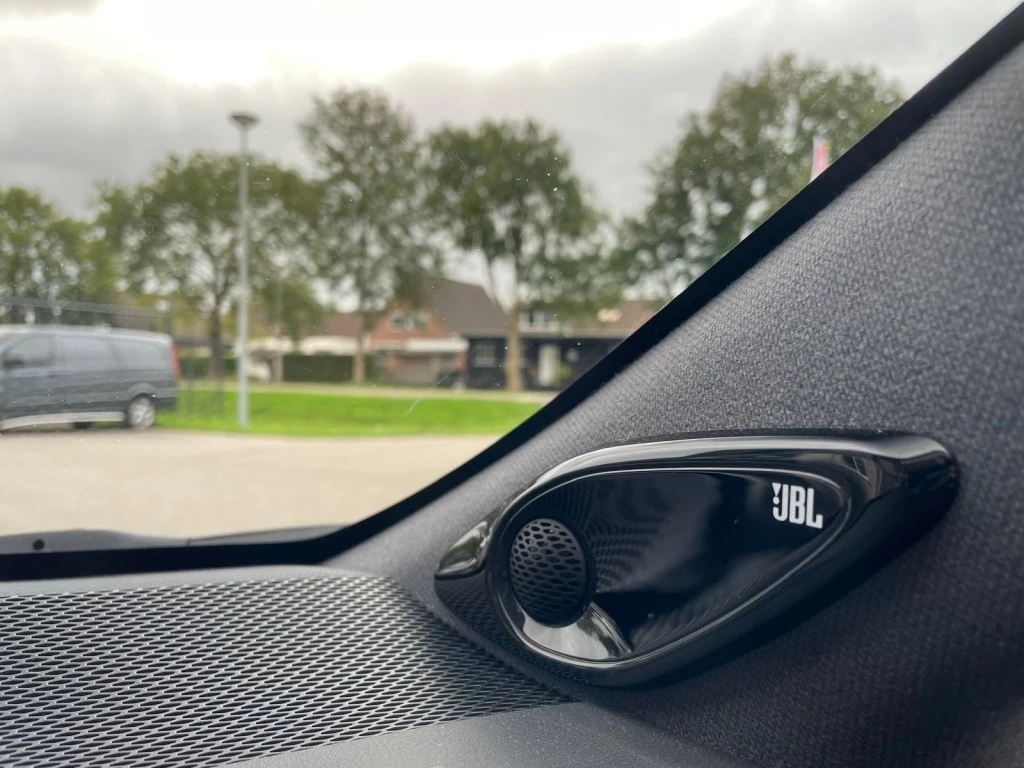 Hoofdafbeelding Toyota Corolla