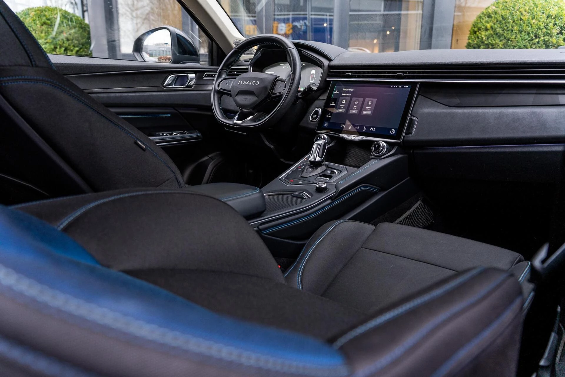 Hoofdafbeelding Lynk & Co 01