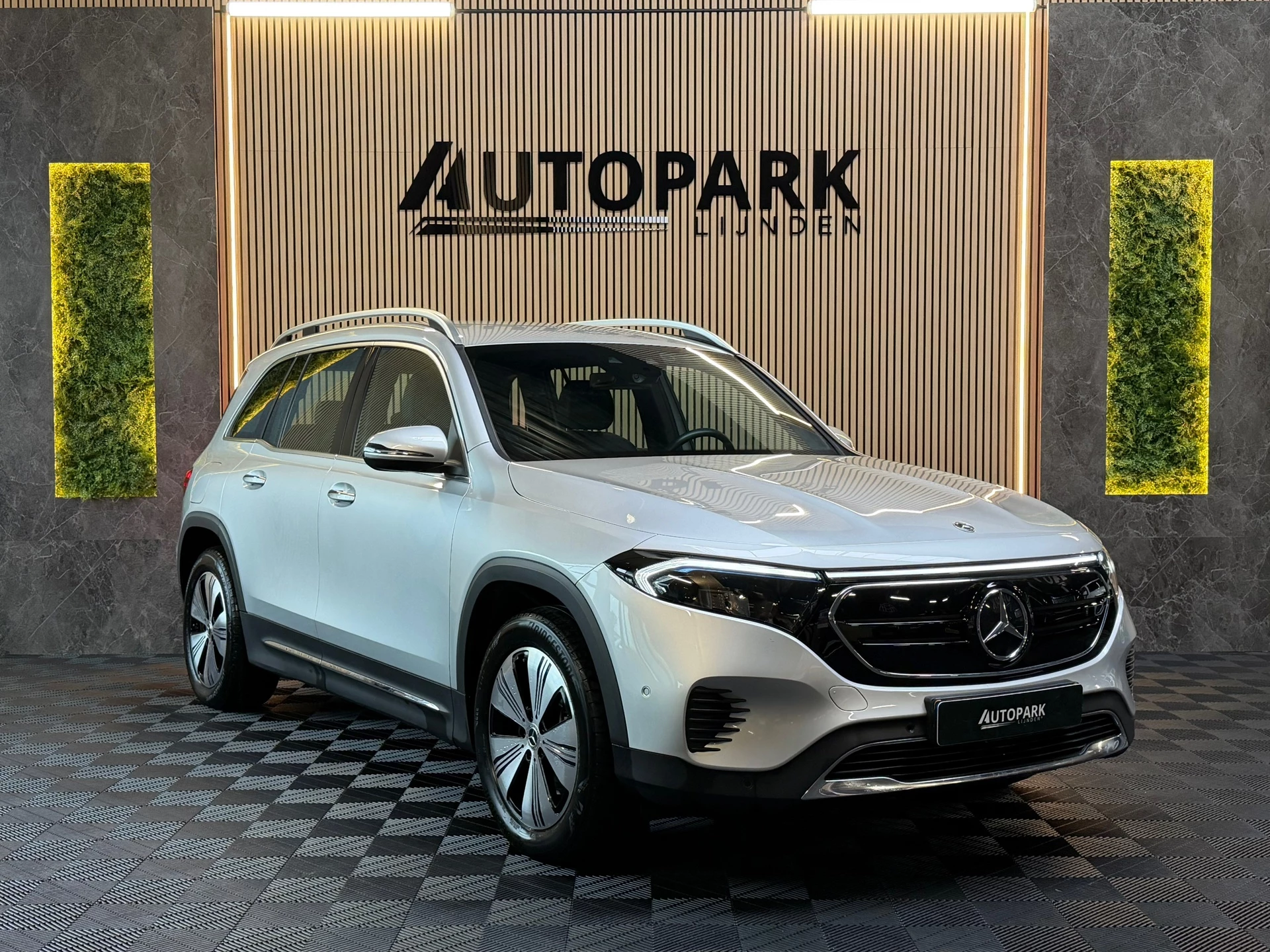 Hoofdafbeelding Mercedes-Benz EQB