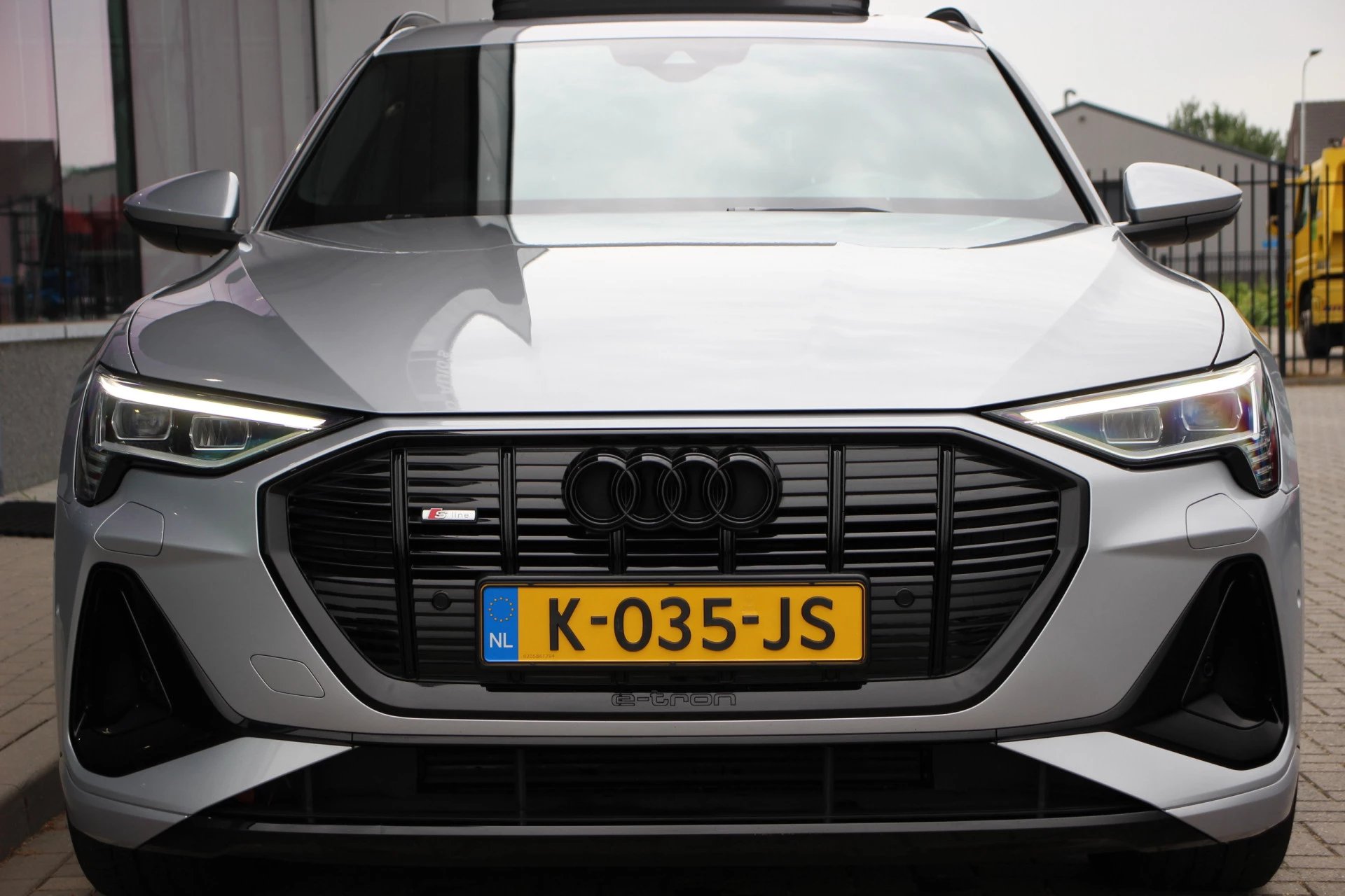 Hoofdafbeelding Audi e-tron