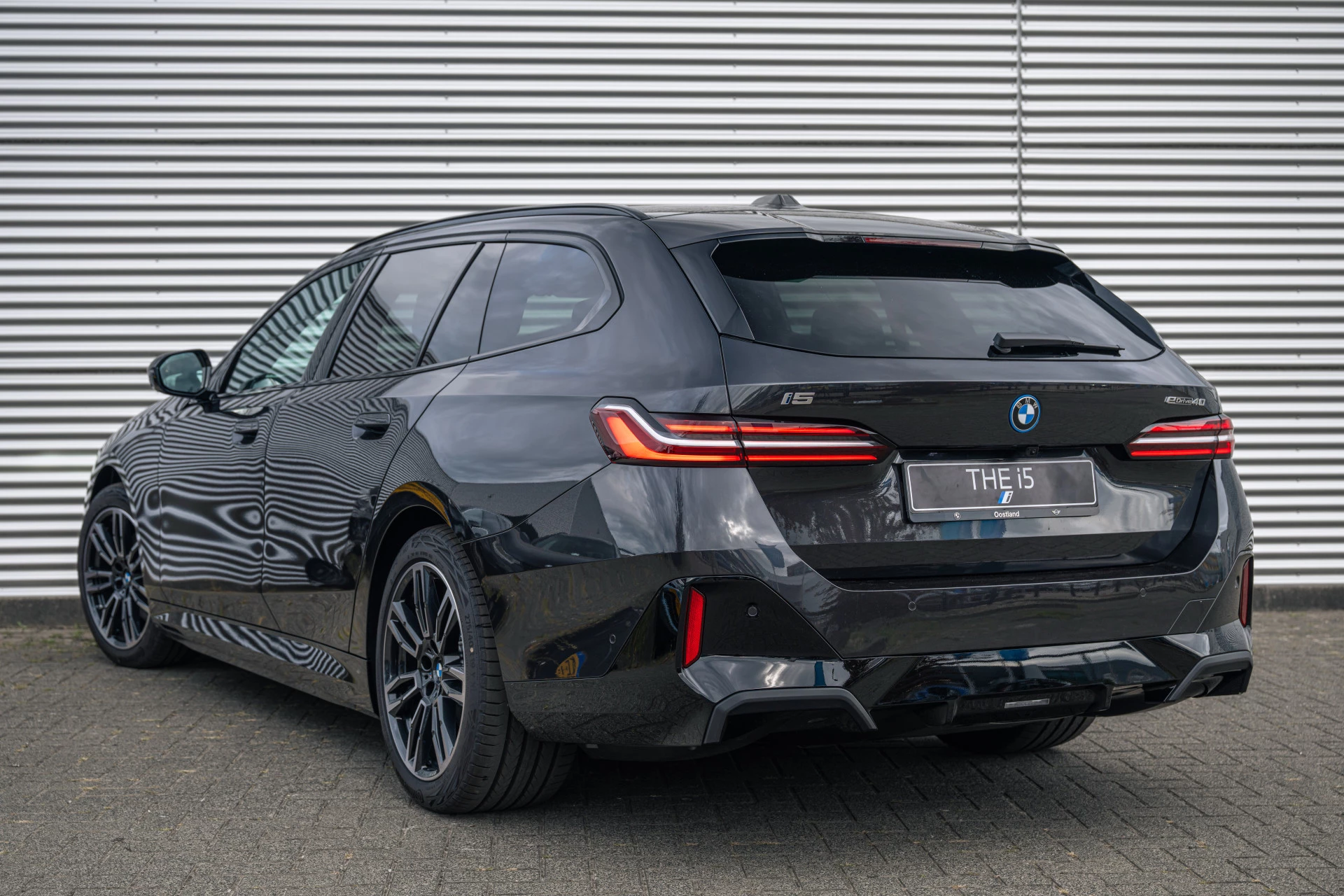 Hoofdafbeelding BMW i5