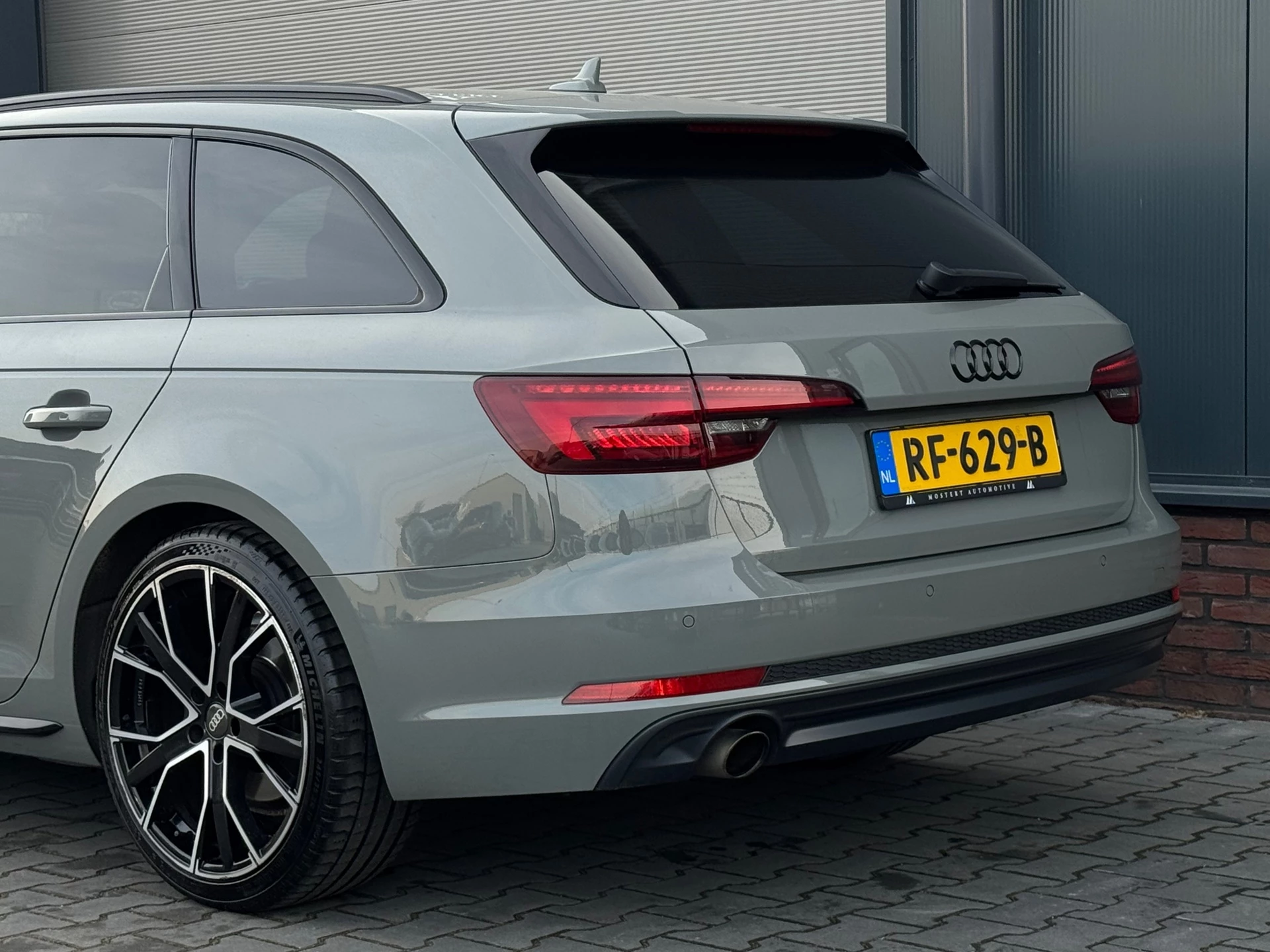 Hoofdafbeelding Audi A4