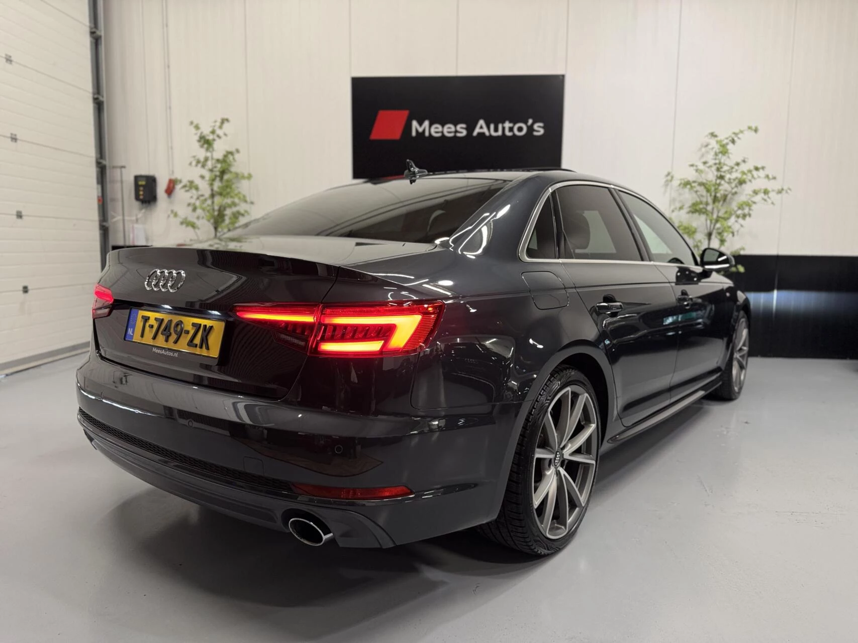 Hoofdafbeelding Audi A4