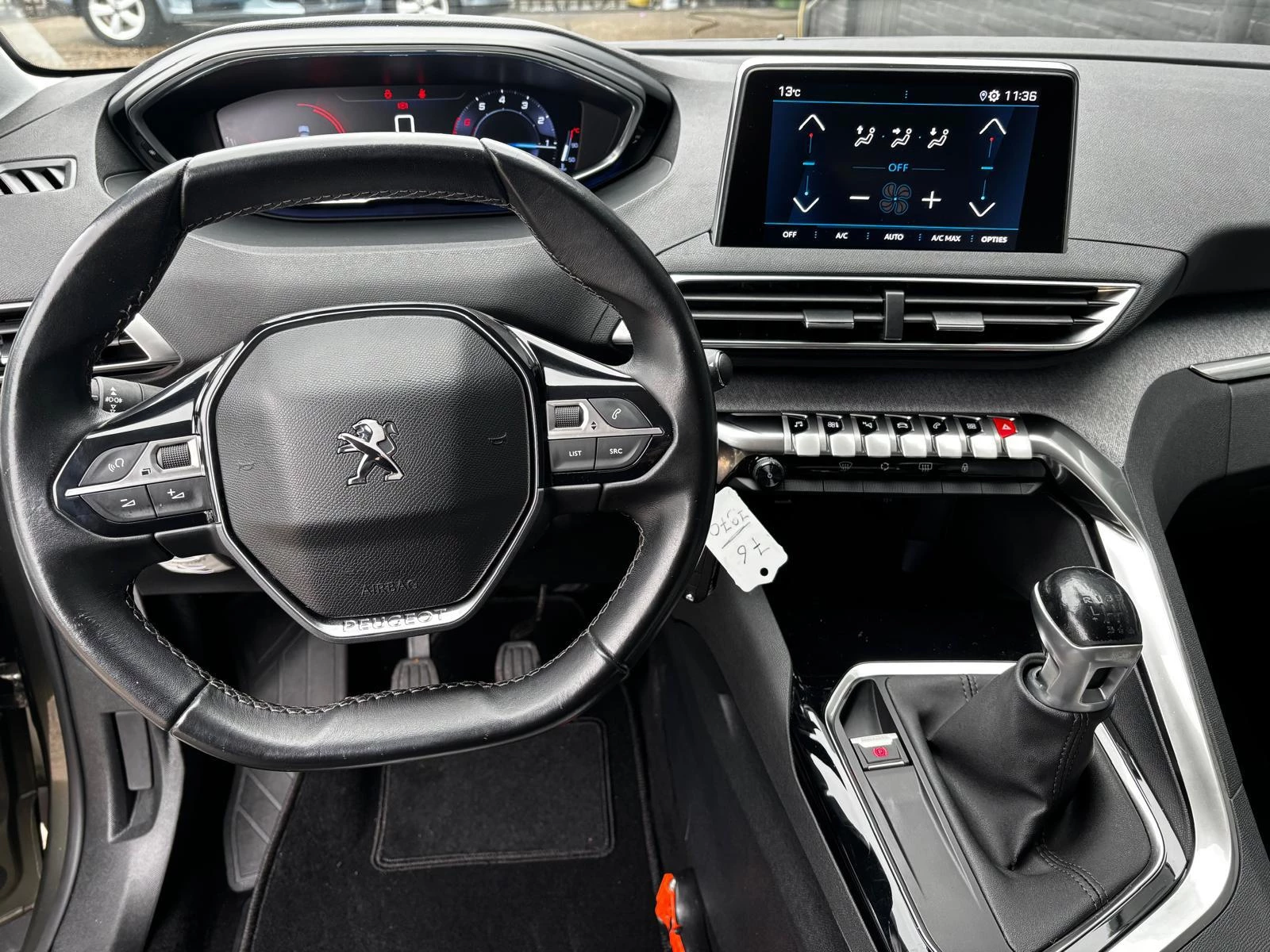 Hoofdafbeelding Peugeot 5008