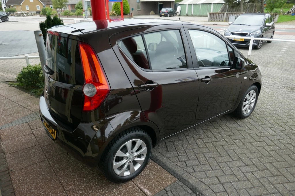 Hoofdafbeelding Opel Agila