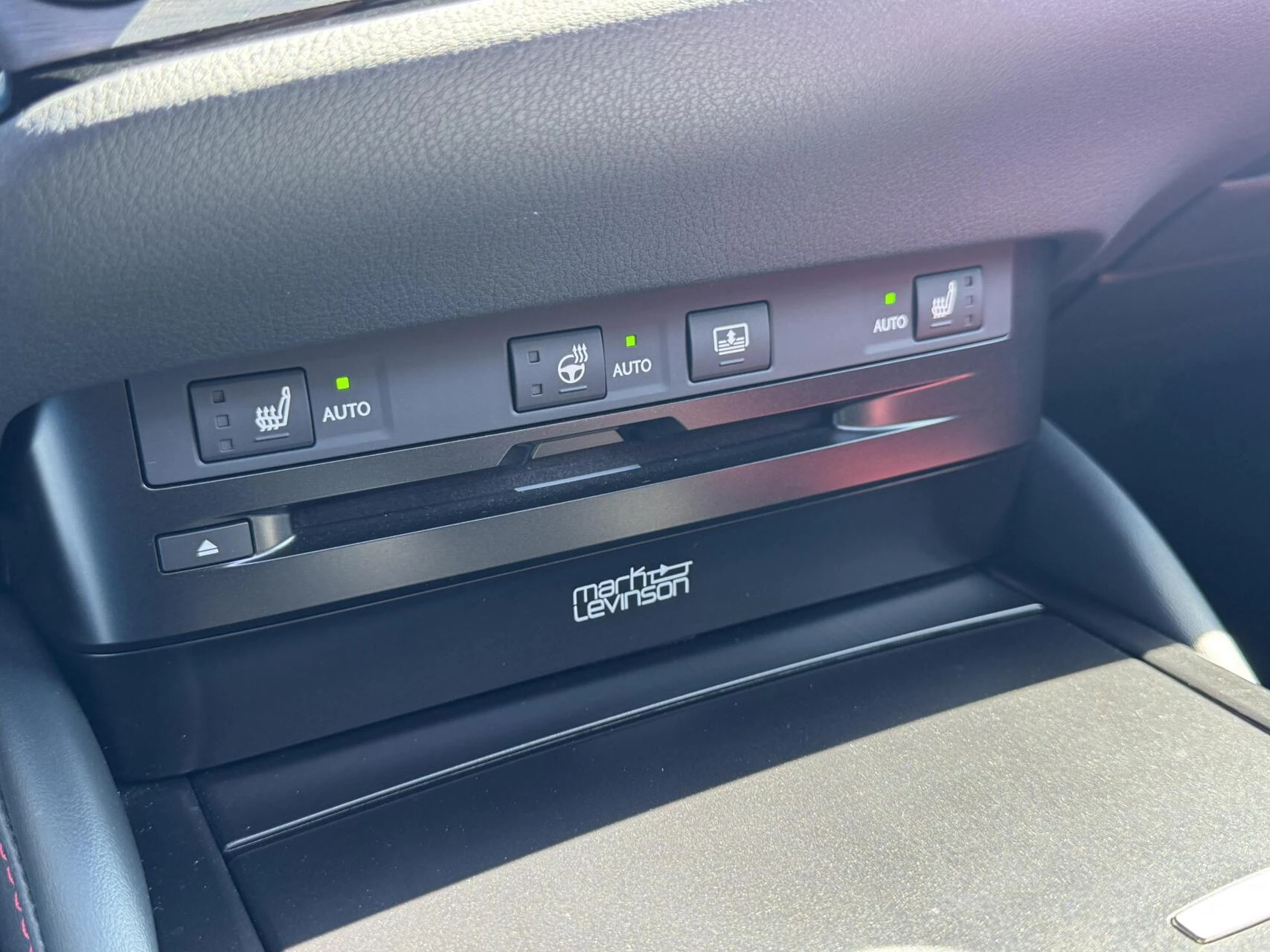 Hoofdafbeelding Lexus ES