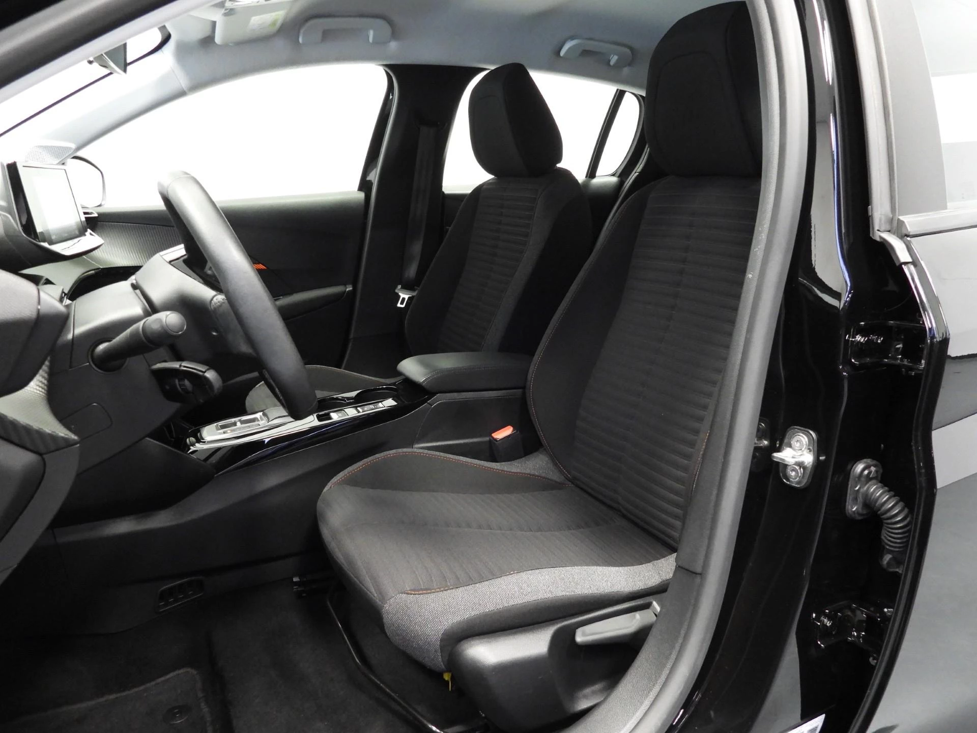 Hoofdafbeelding Peugeot e-208