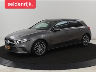 Mercedes-Benz A-klasse 200 Business Solution Plus Upgrade | Panoramadak |  Stoelverwarming | Half leder | Widescreen | Camera | Navigatie | Park Assist | Cruise control | Full LED