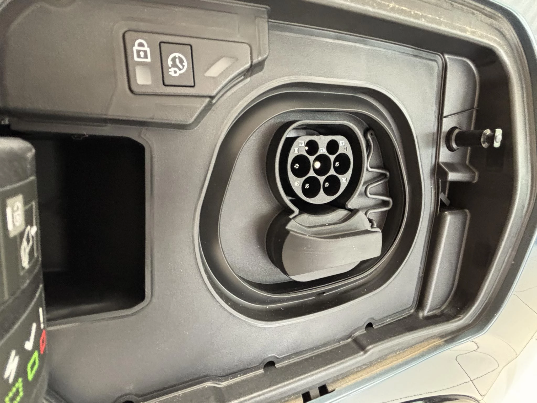 Hoofdafbeelding Peugeot e-5008