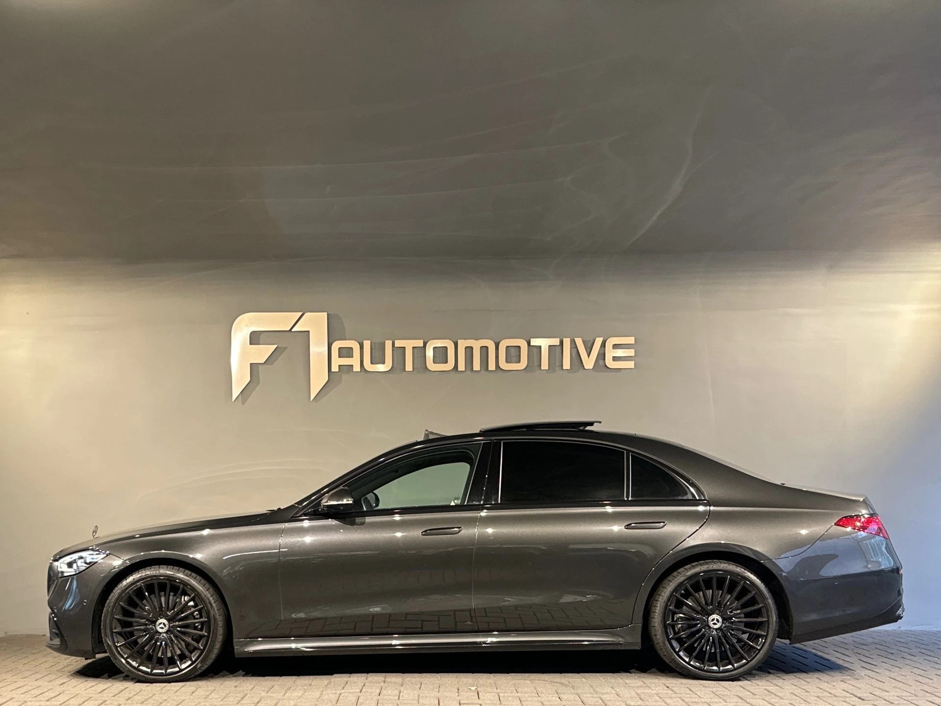 Hoofdafbeelding Mercedes-Benz S-Klasse