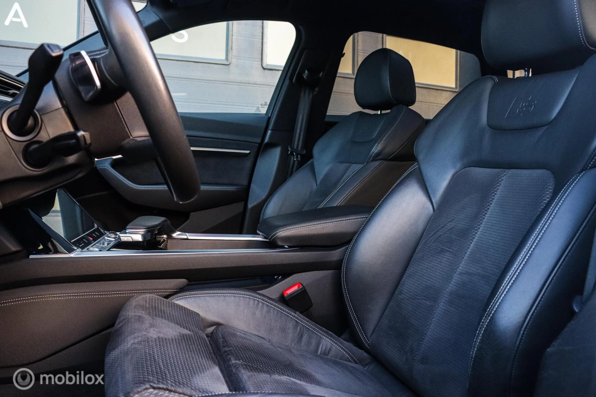 Hoofdafbeelding Audi e-tron