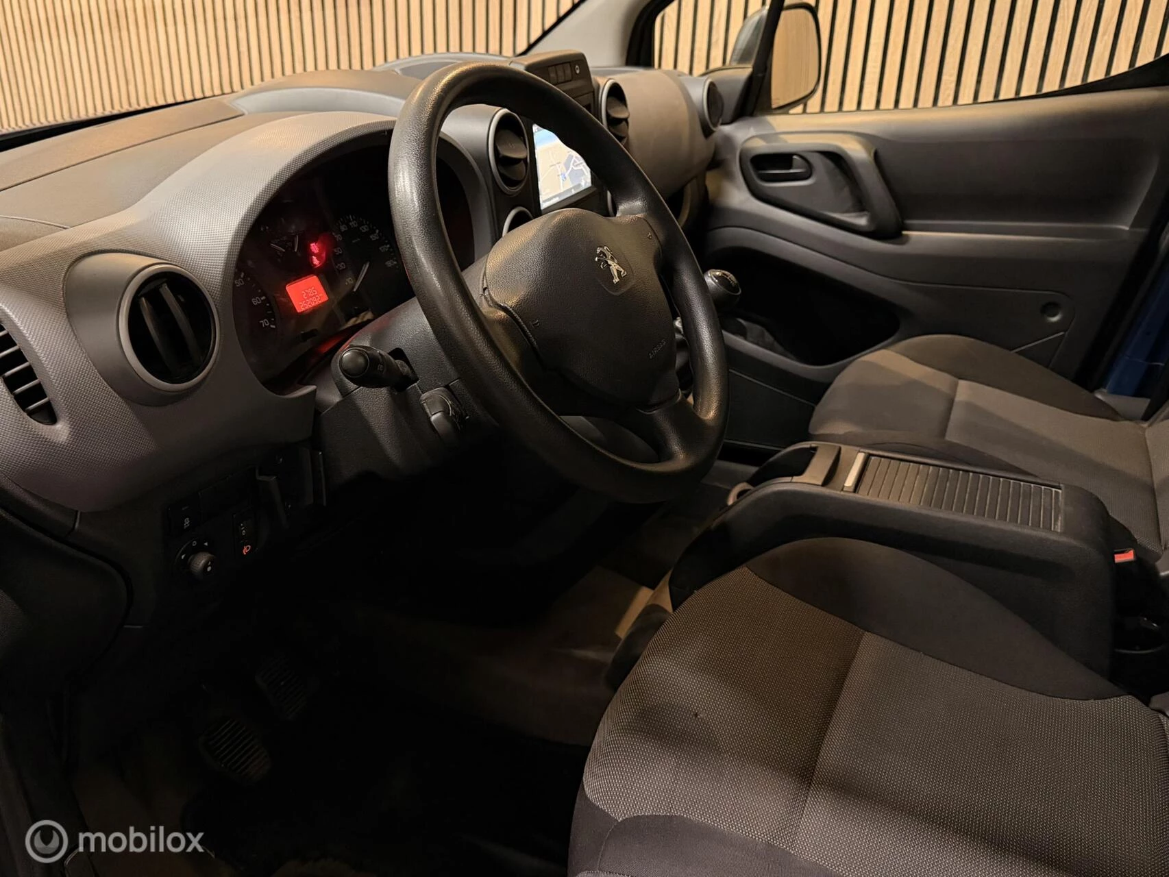 Hoofdafbeelding Peugeot Partner