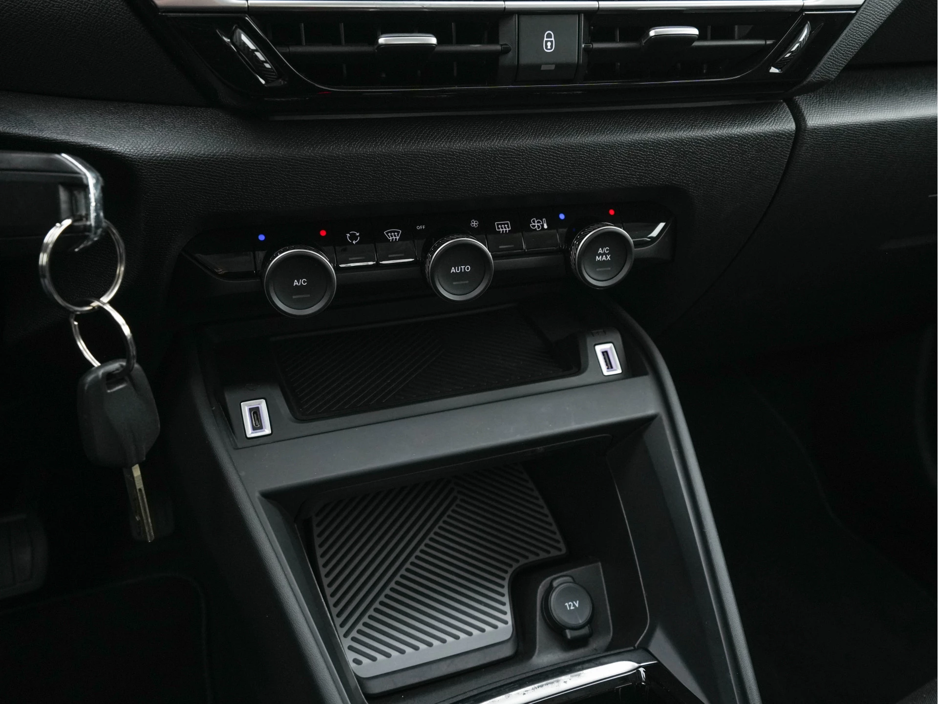 Hoofdafbeelding Citroën ë-C4