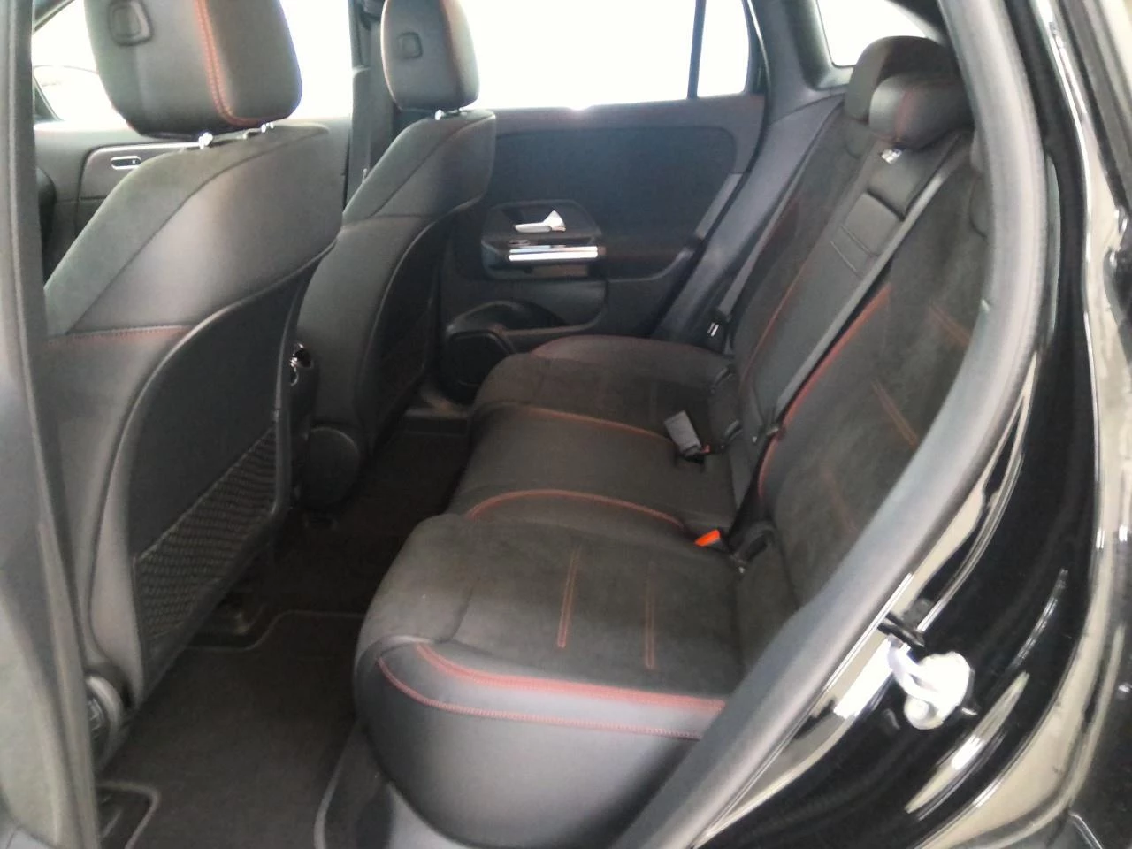 Hoofdafbeelding Mercedes-Benz EQA