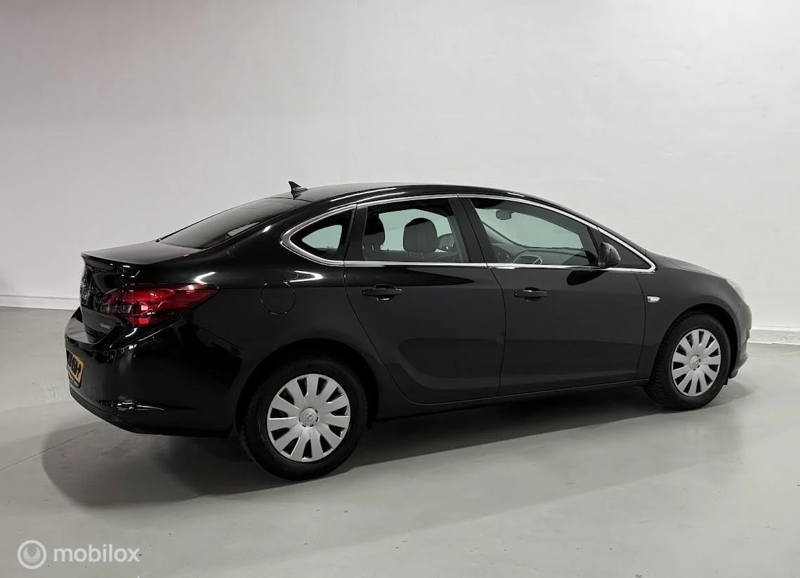 Hoofdafbeelding Opel Astra