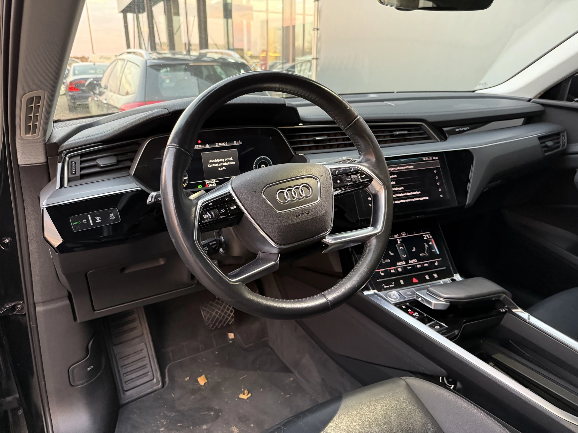 Hoofdafbeelding Audi e-tron