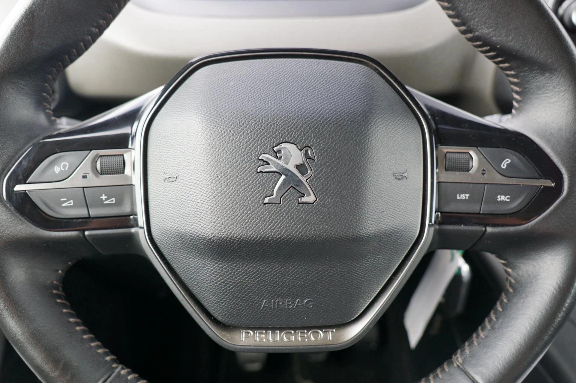 Hoofdafbeelding Peugeot Rifter