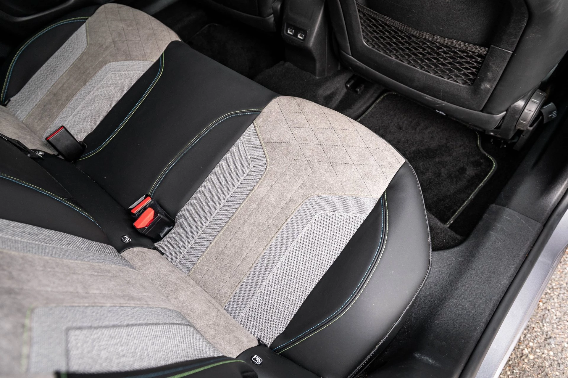 Hoofdafbeelding Peugeot e-2008