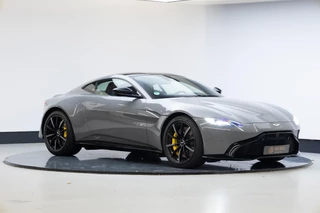 Hoofdafbeelding Aston Martin V8 Vantage Aston Martin Vantage 4.0 V8 | 20 Inch | Gloss Black pack |