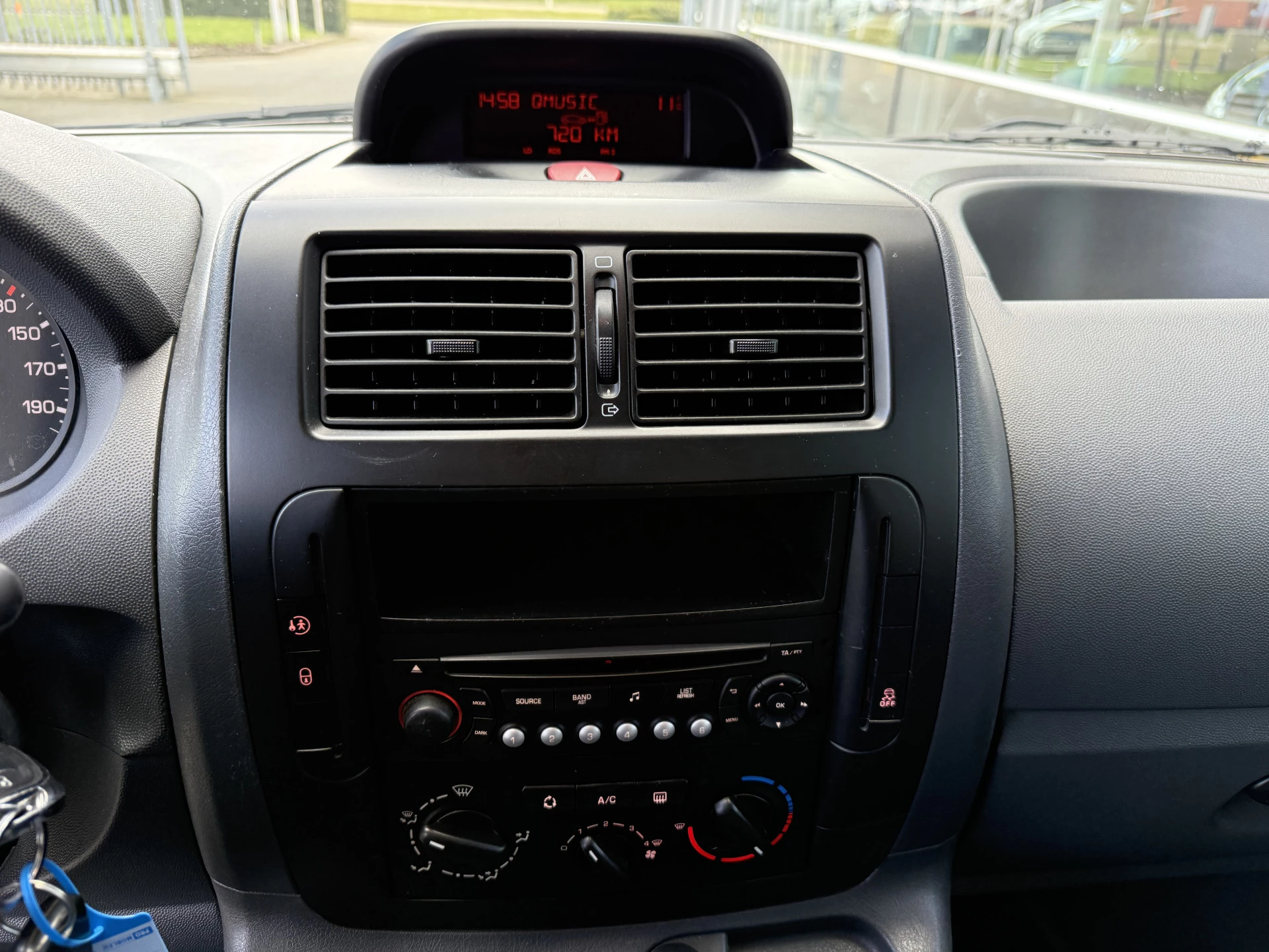 Hoofdafbeelding Peugeot Expert