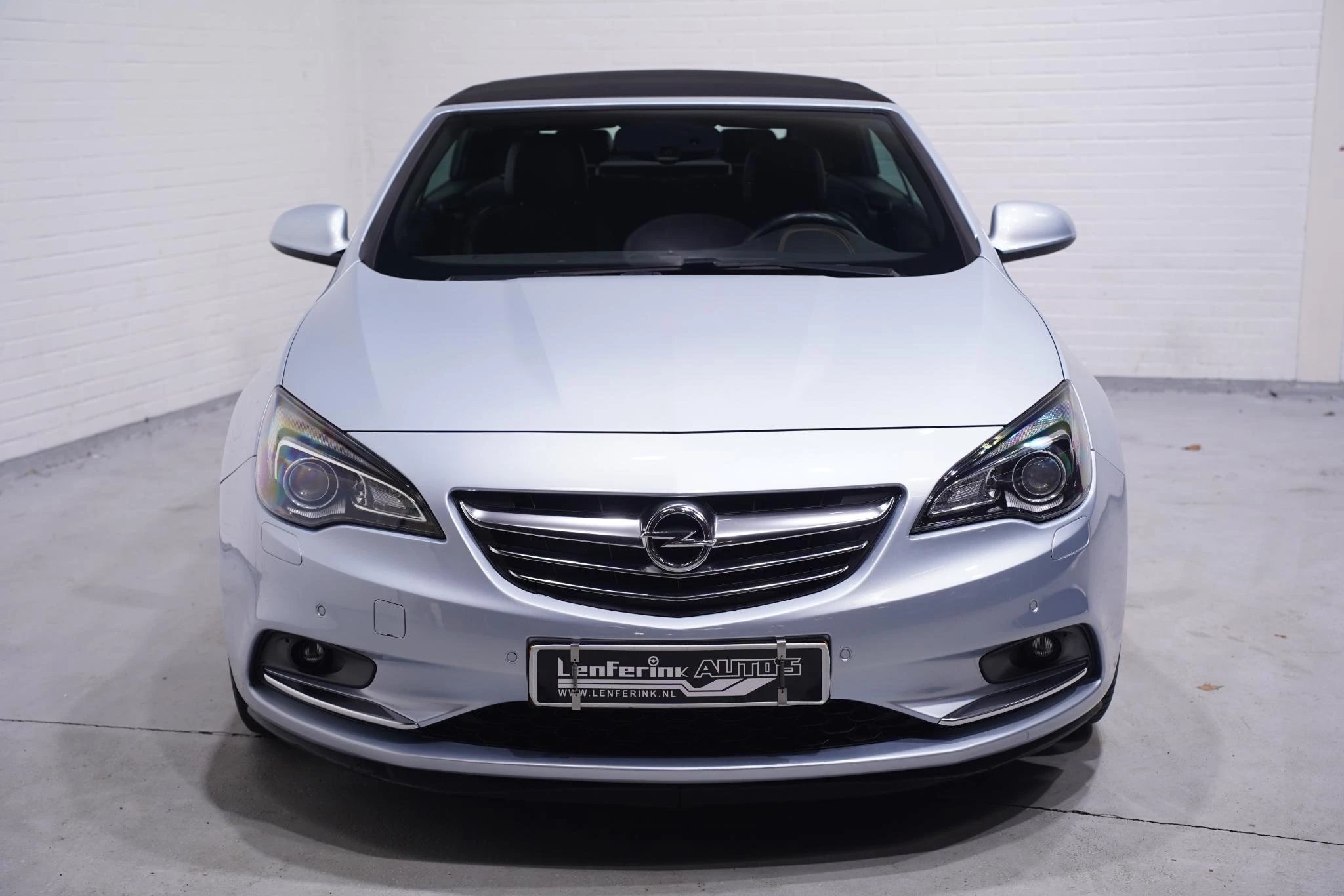 Hoofdafbeelding Opel Cascada