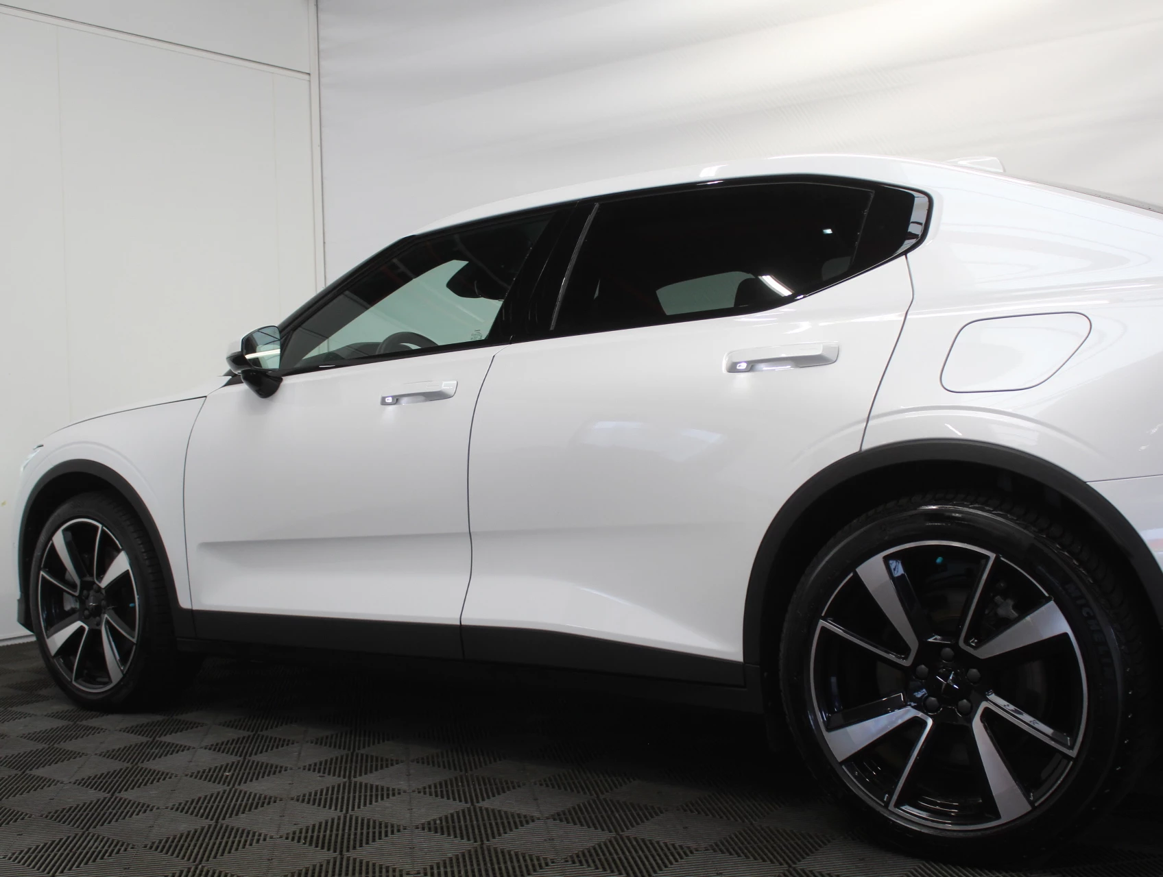 Hoofdafbeelding Polestar 2