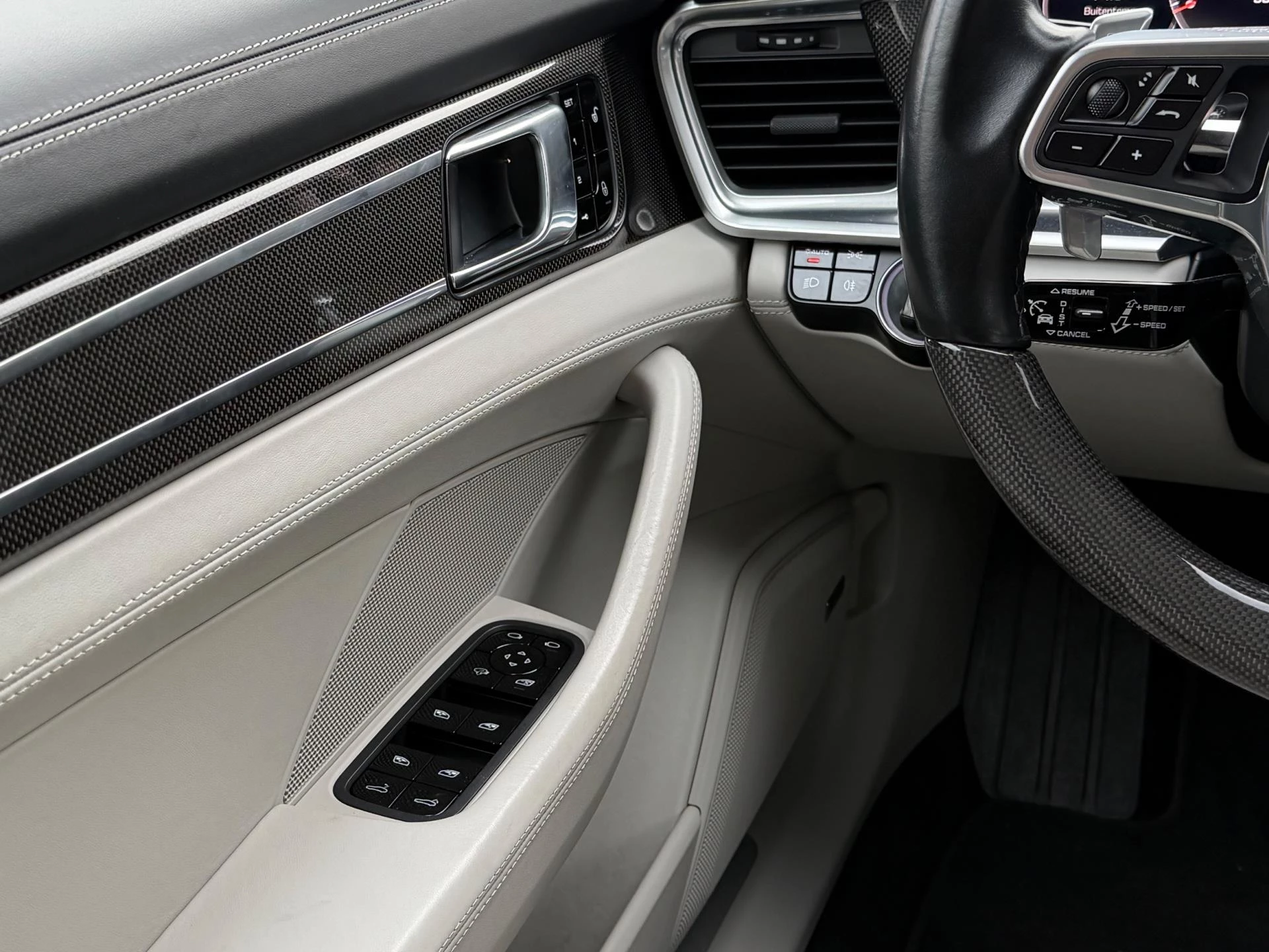 Hoofdafbeelding Porsche Panamera