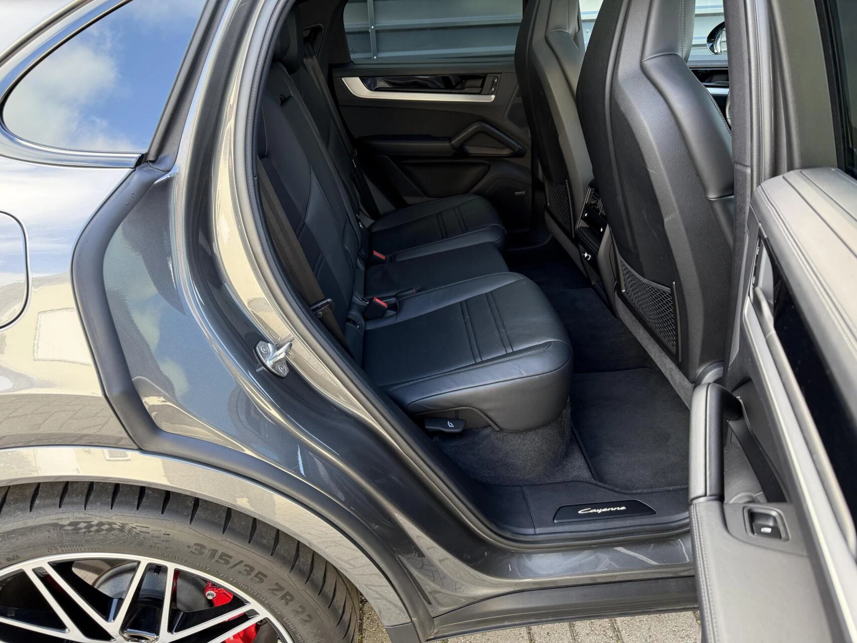 Hoofdafbeelding Porsche Cayenne