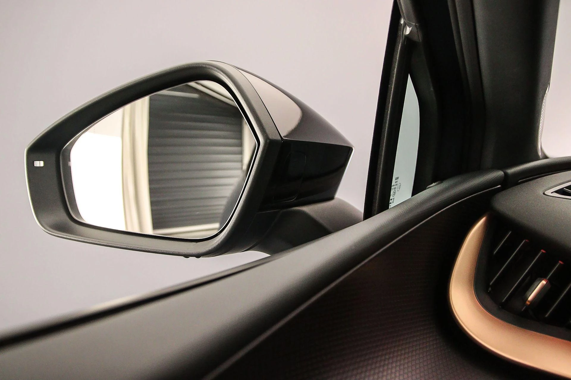 Hoofdafbeelding CUPRA Tavascan