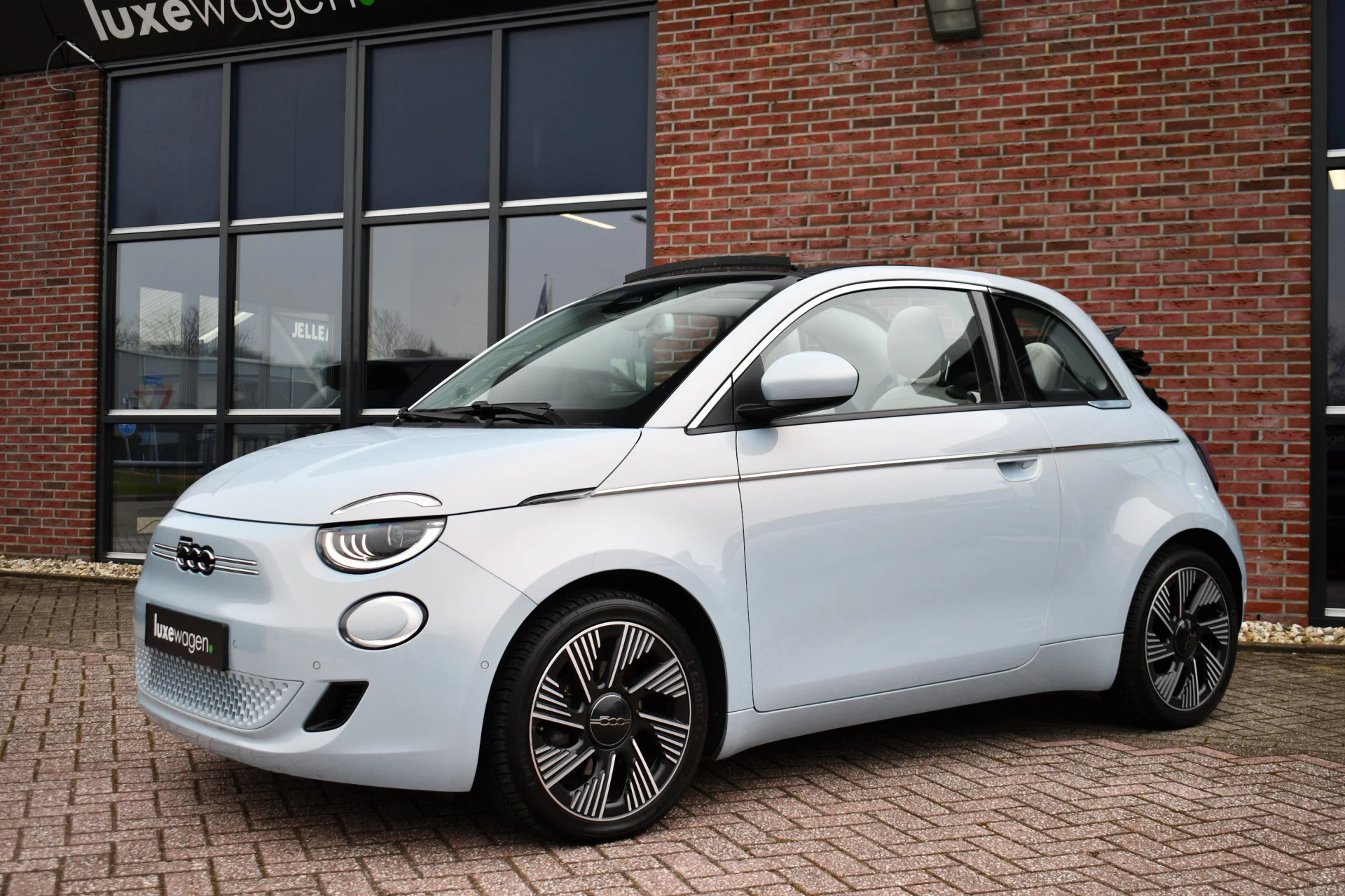 Hoofdafbeelding Fiat 500C