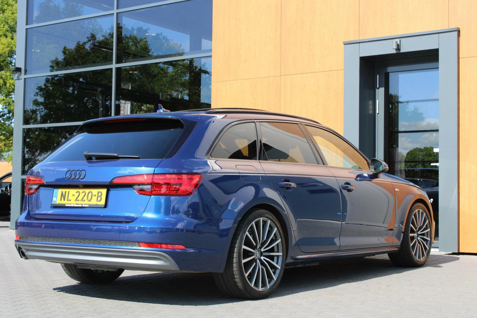 Hoofdafbeelding Audi A4