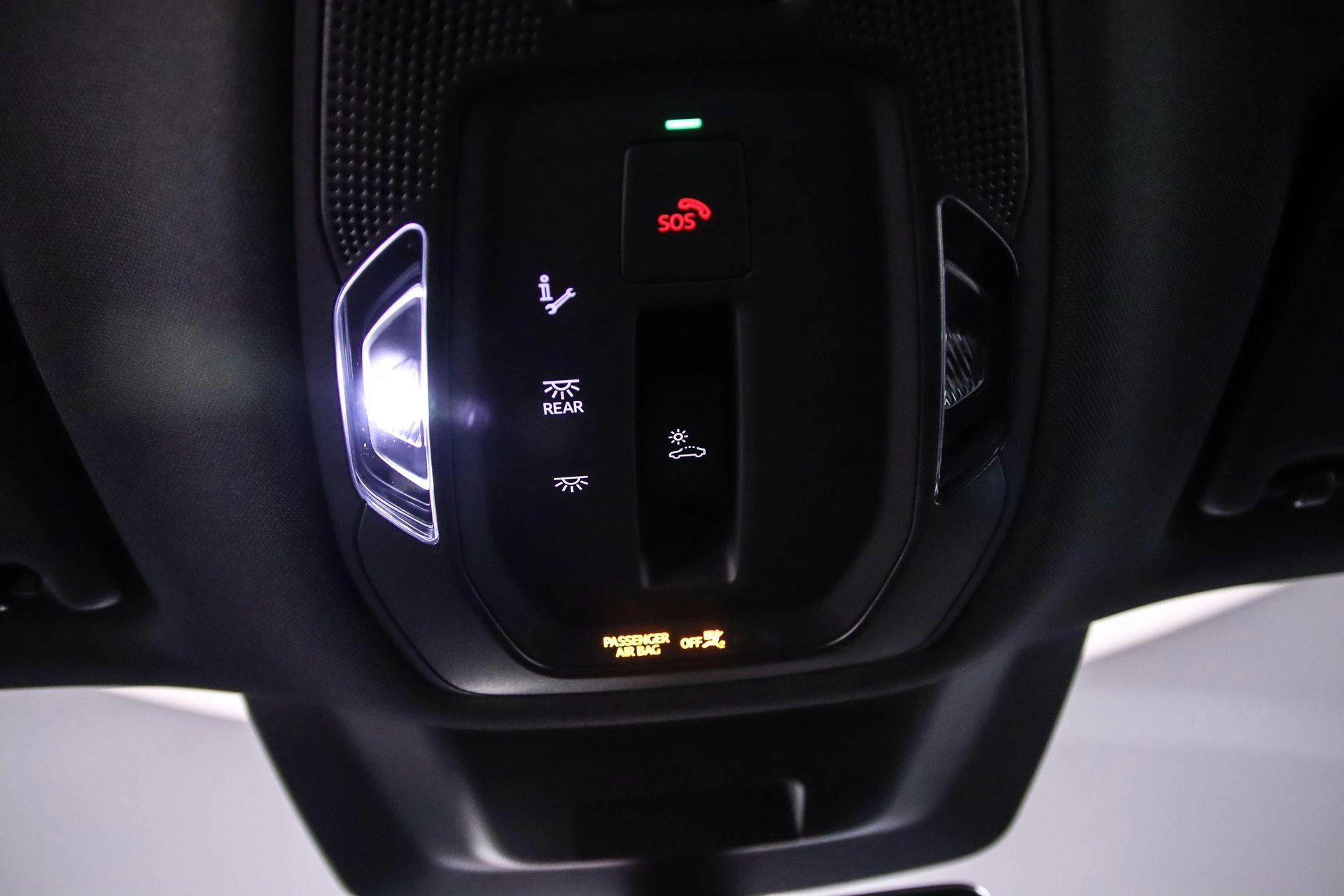 Hoofdafbeelding Audi A6 Avant e-tron