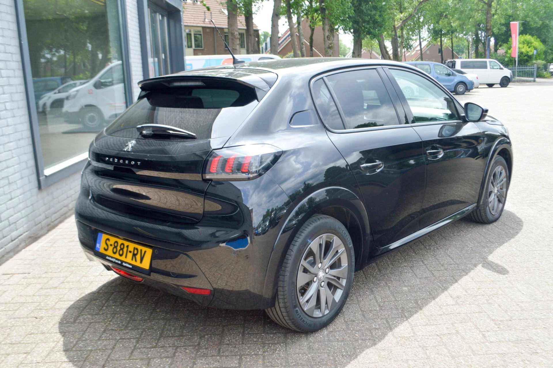 Hoofdafbeelding Peugeot e-208