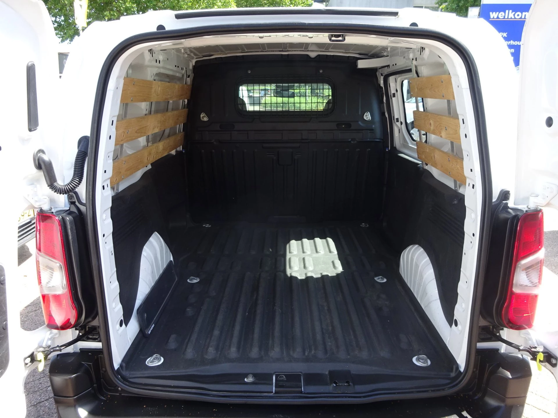 Hoofdafbeelding Peugeot Partner